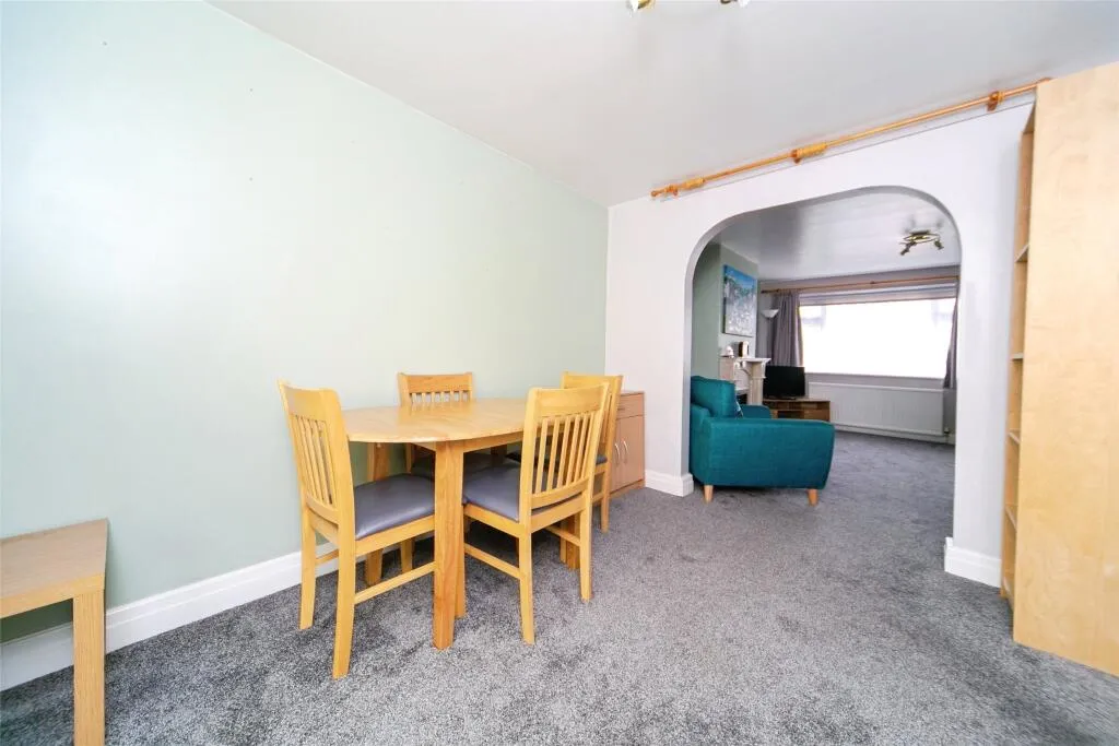 3 bed Semi-Detached