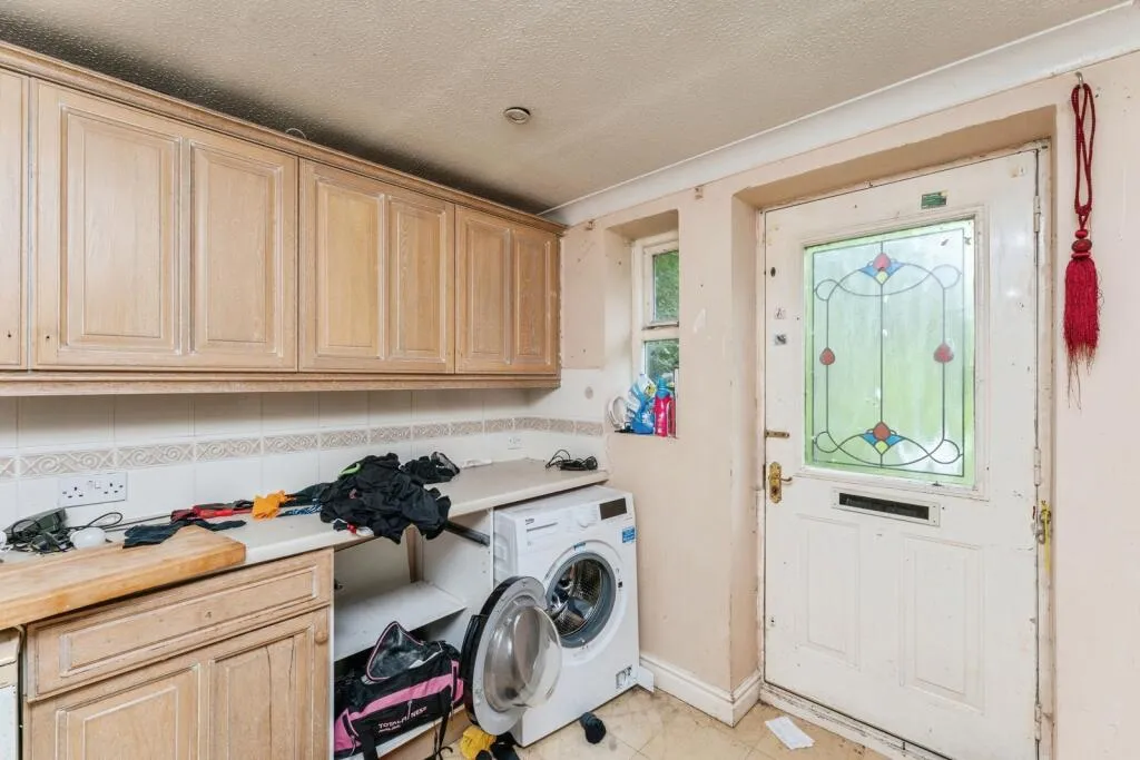 4 bed Detached