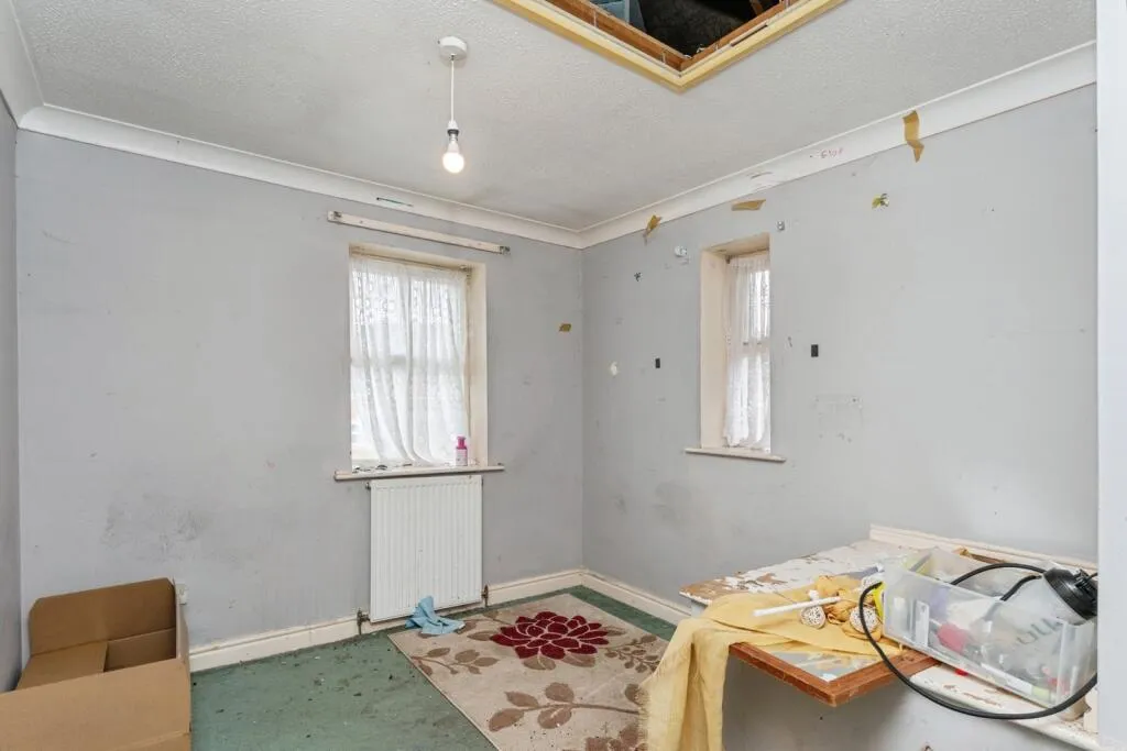 4 bed Detached
