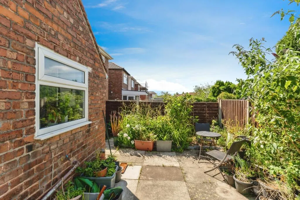 2 bed Detached