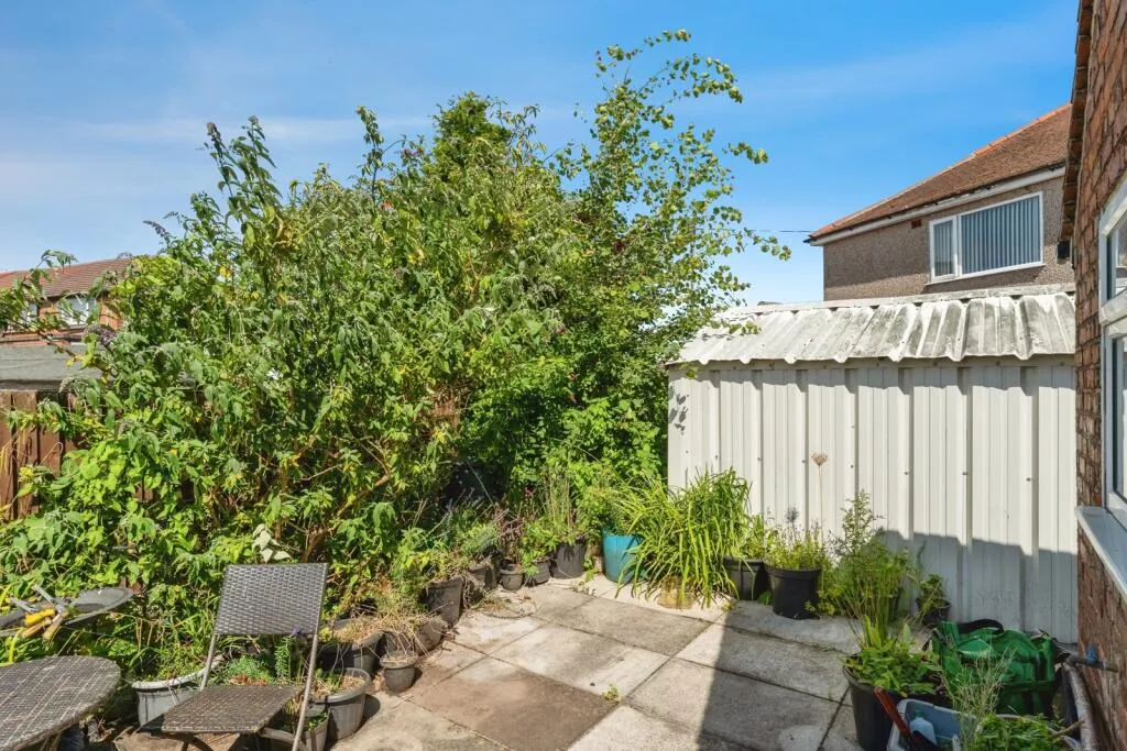 2 bed Detached