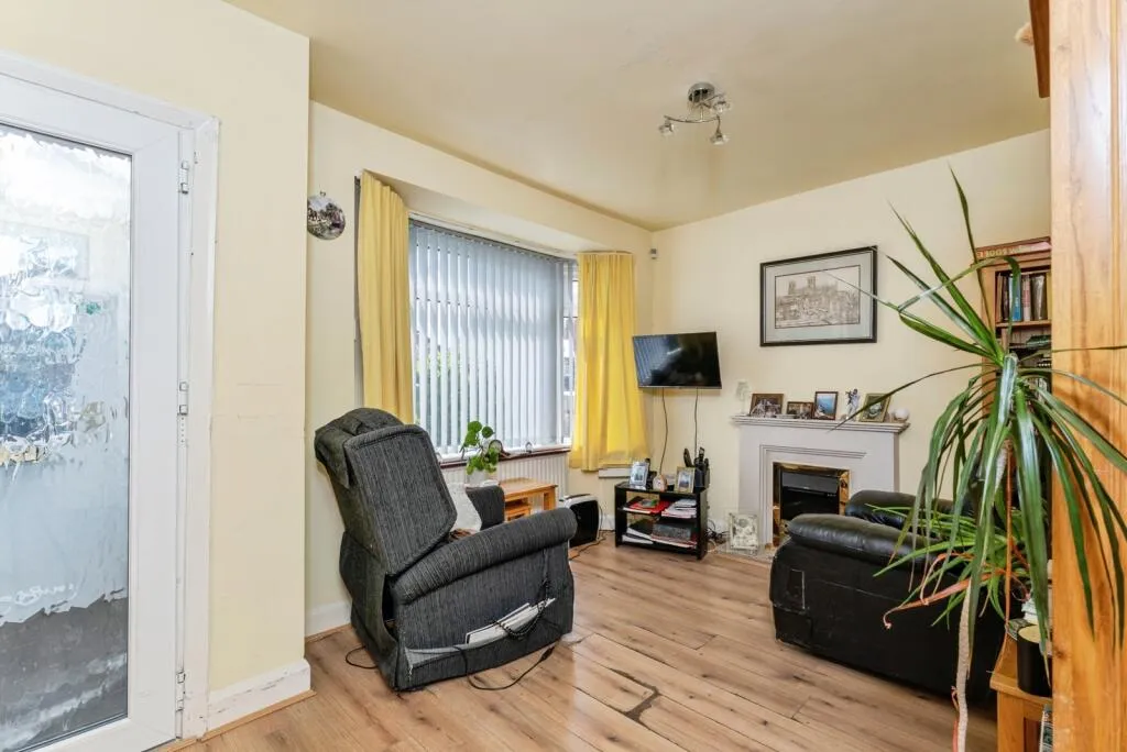 2 bed Detached