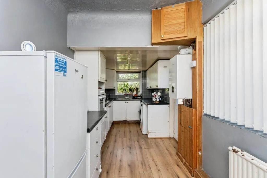 2 bed Detached