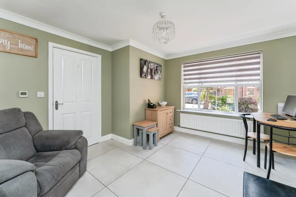 4 bed Semi-Detached