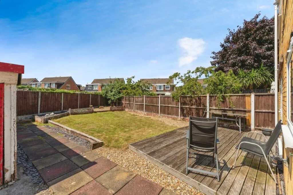 4 bed Semi-Detached