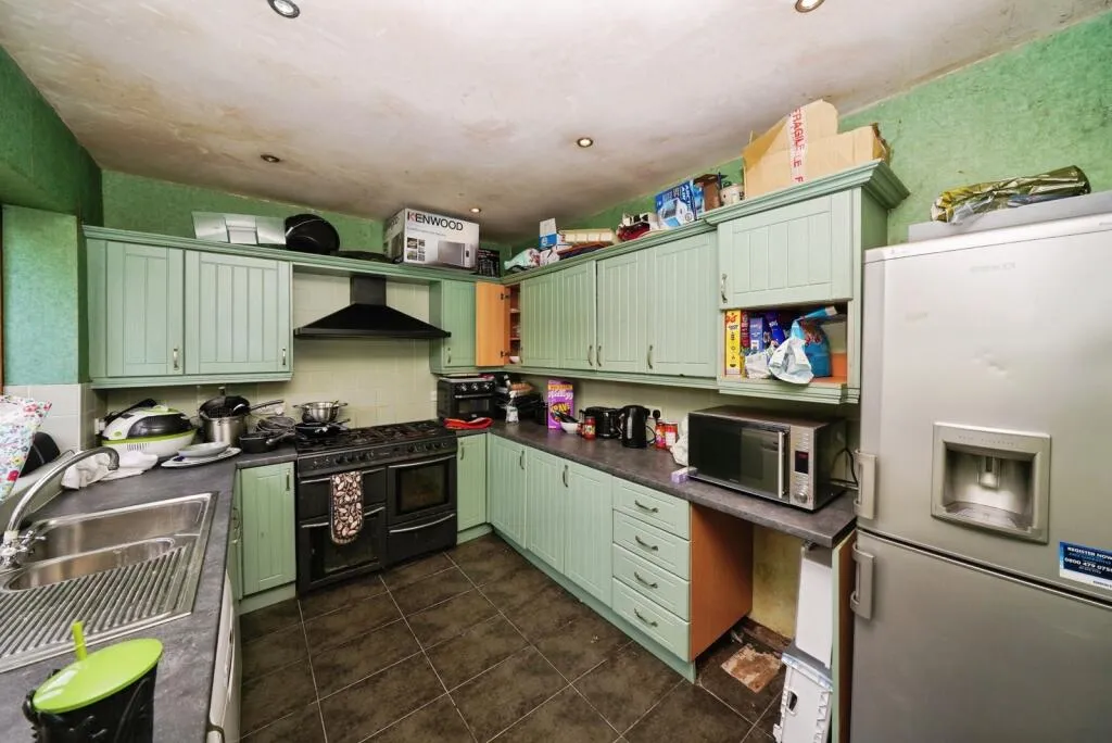 6 bed Semi-Detached