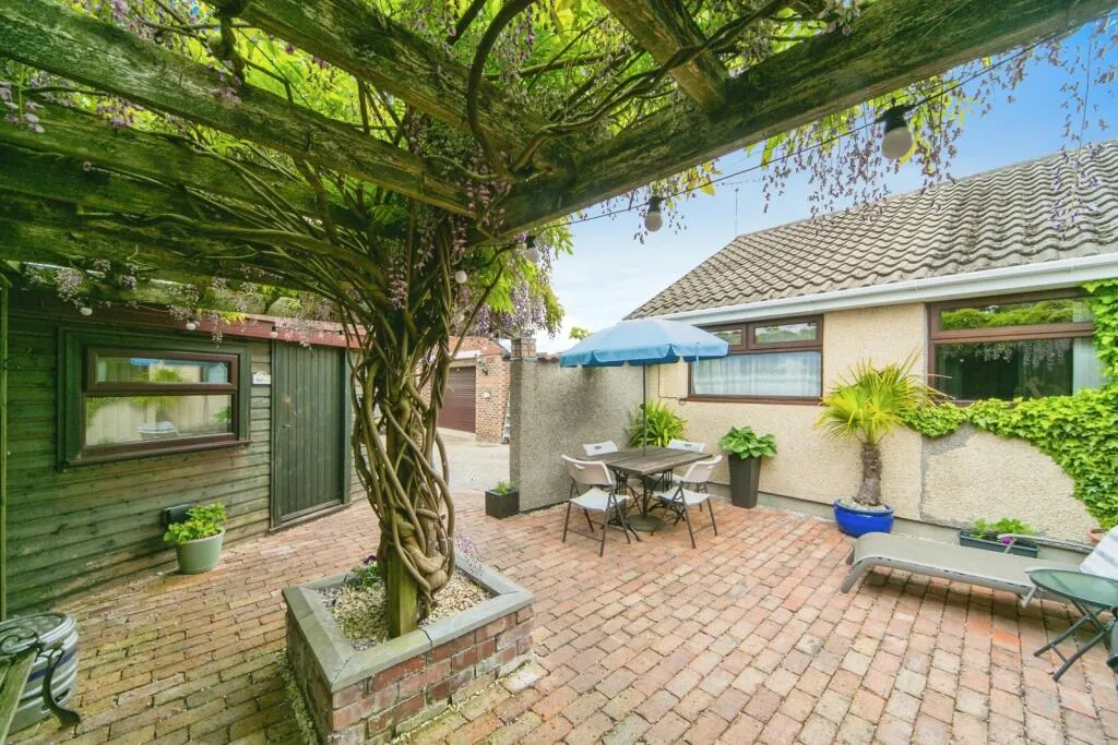 3 bed Detached Bungalow