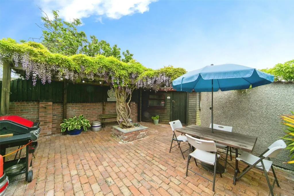 3 bed Detached Bungalow