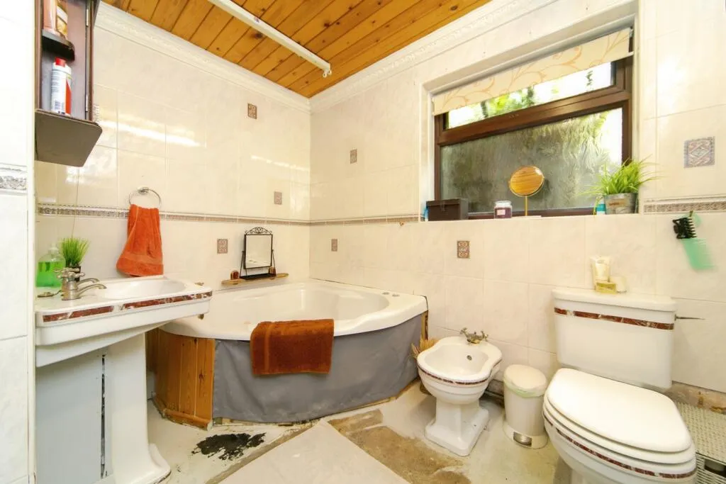 3 bed Detached Bungalow