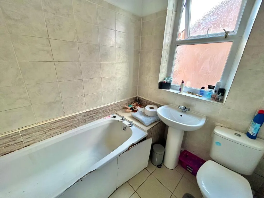 3 bed Terraced