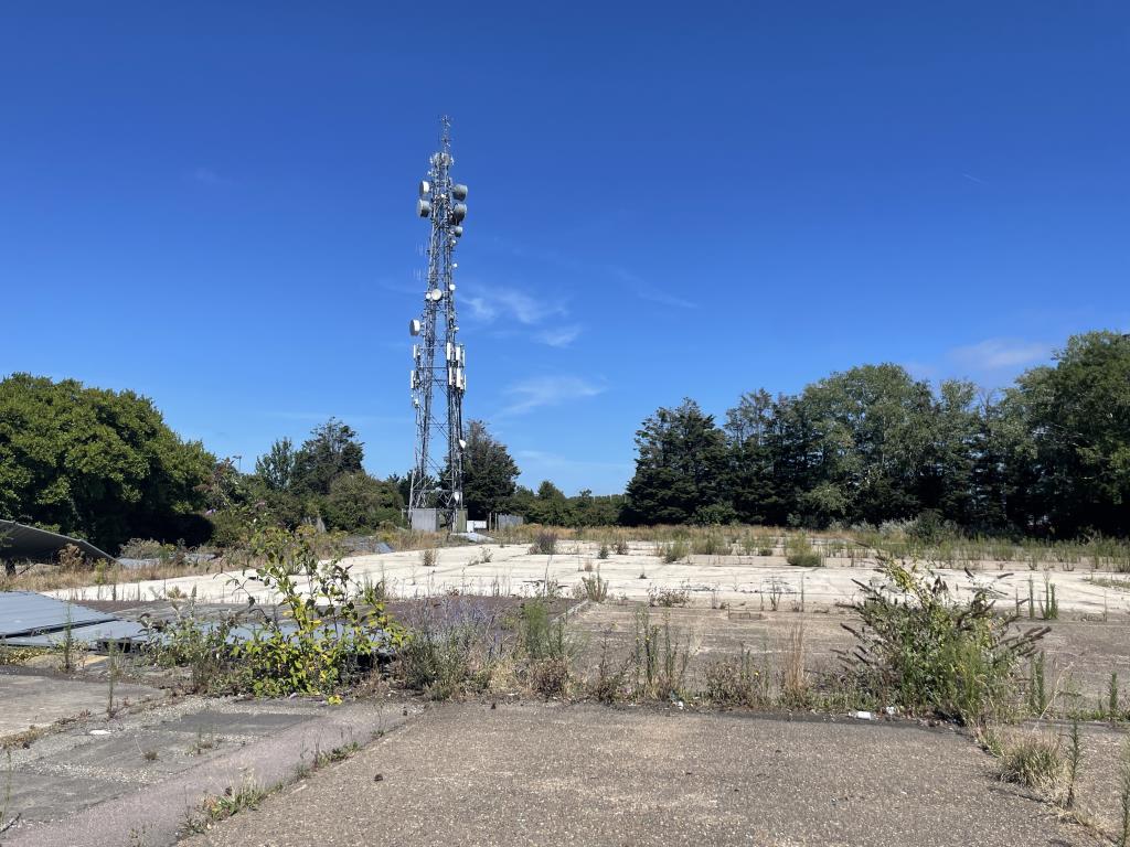 Valuable Site Extending To 1.69 Acres With Potential For Development In Prime Location