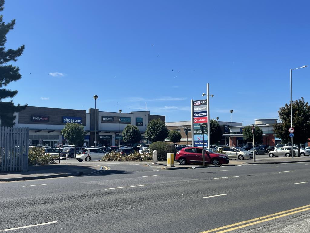Valuable Site Extending To 1.69 Acres With Potential For Development In Prime Location