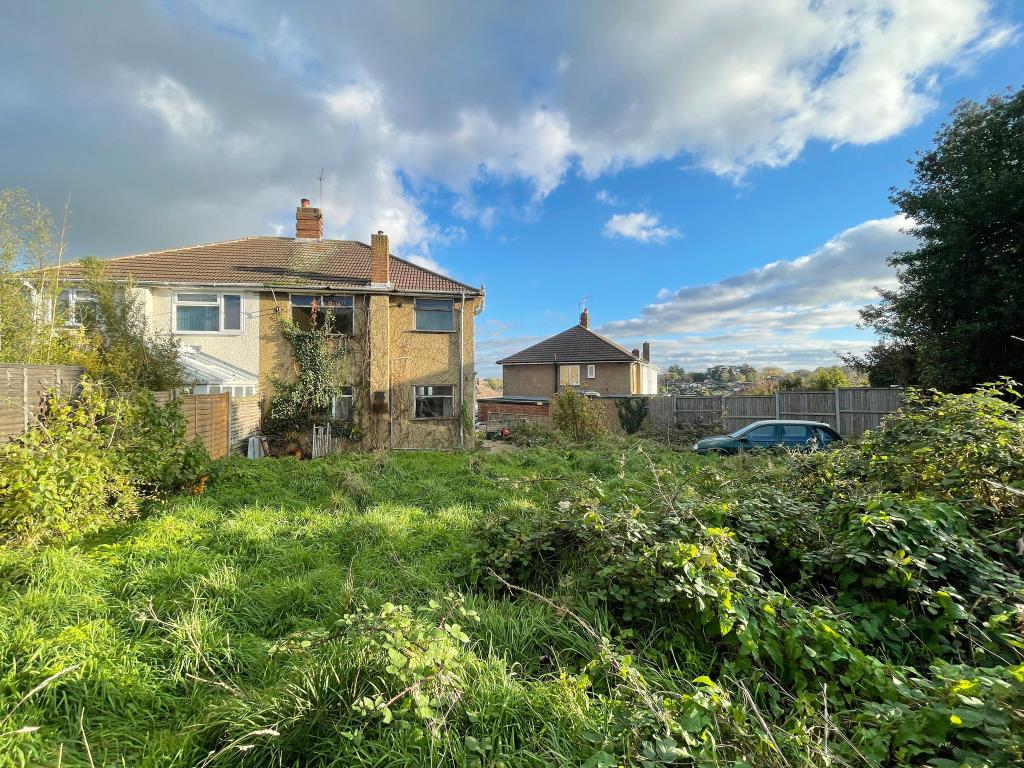 Semi-Detached House For Improvement