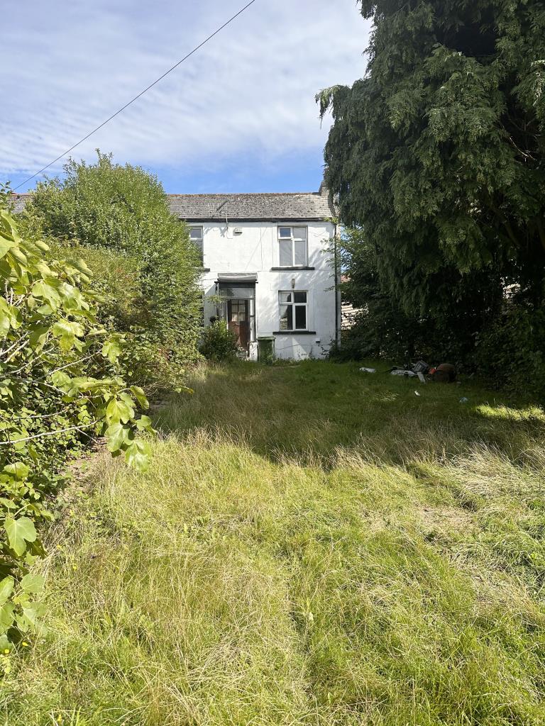End-Terrace Cottage For Improvement