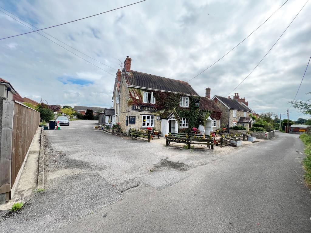 Public House On Plot Of Over A Third Of An Acre