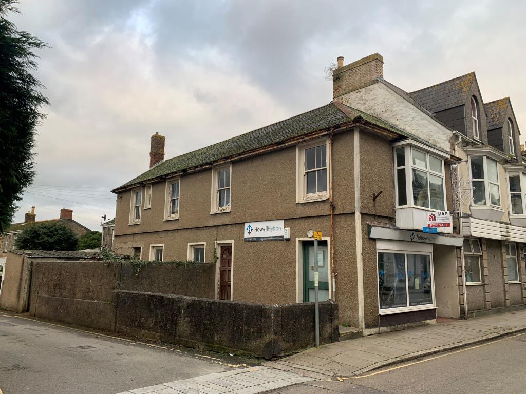 Commercial Property With Planning For Conversion