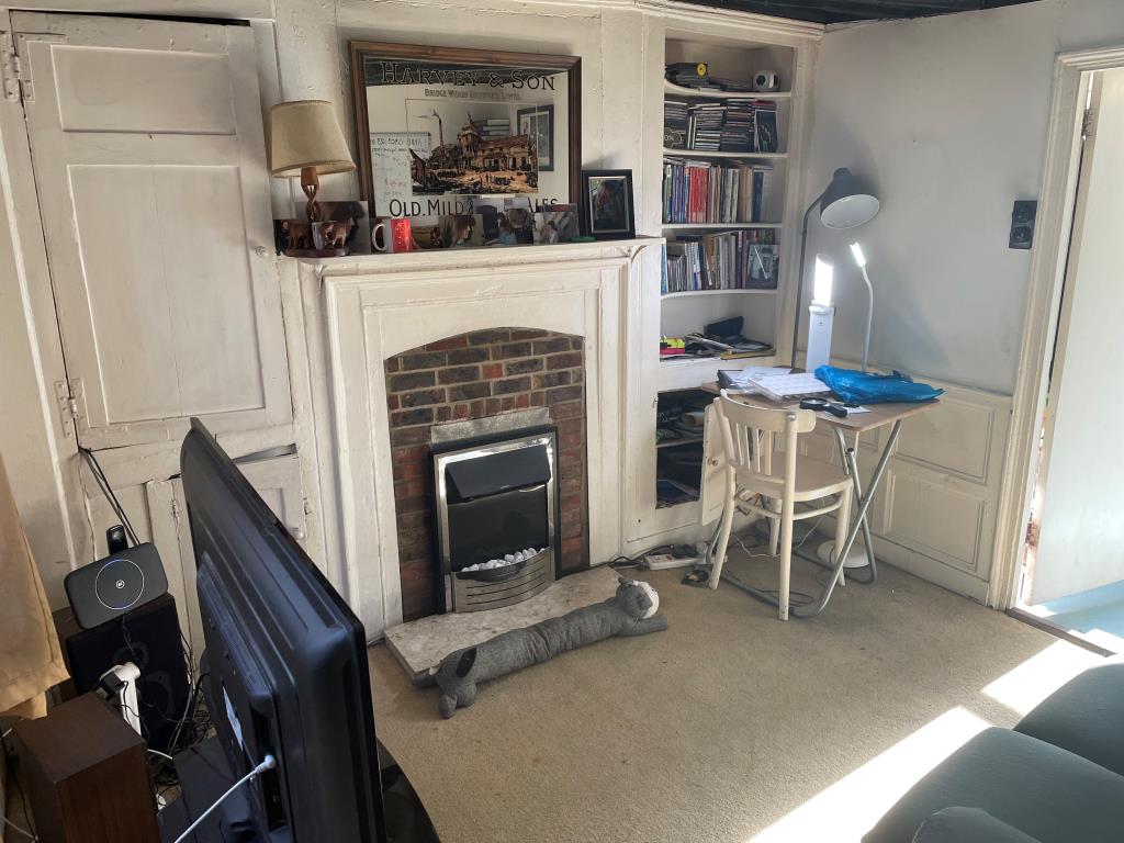 Character Cottage In Need Of Improvement