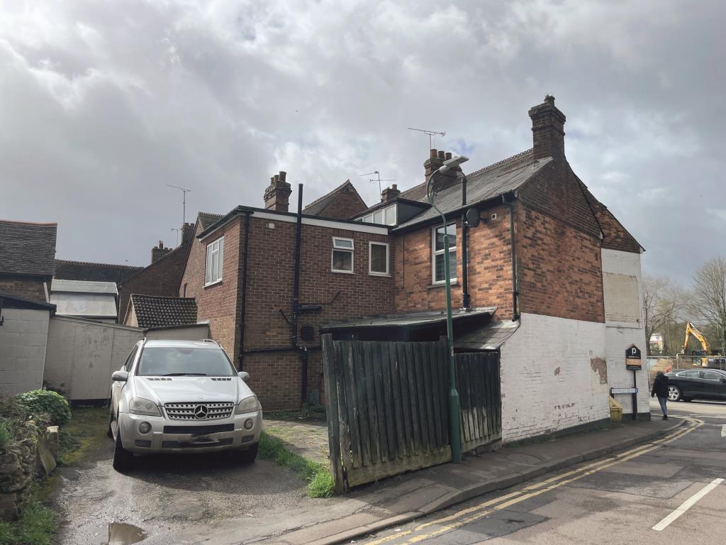 Retail And Residential Premises With Additional Planning For Three Flats