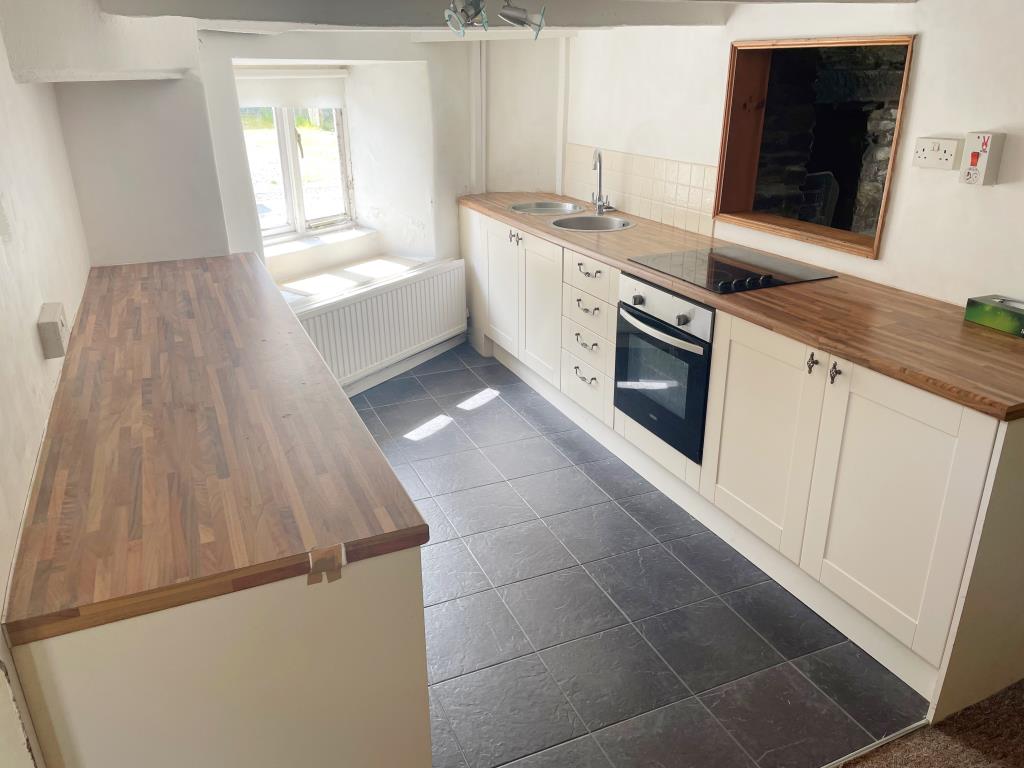 Town Centre Cottage For Improvement