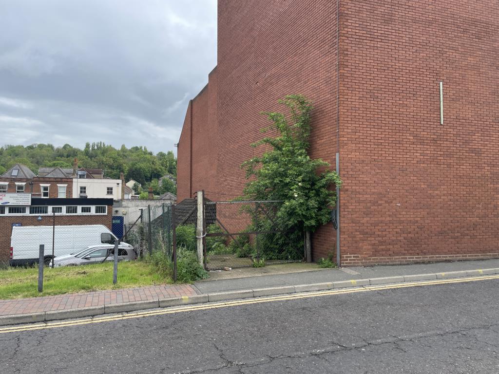 Town Centre Retail Premises For Refurbishment
