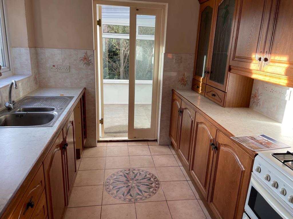 Bay Fronted House For Improvement