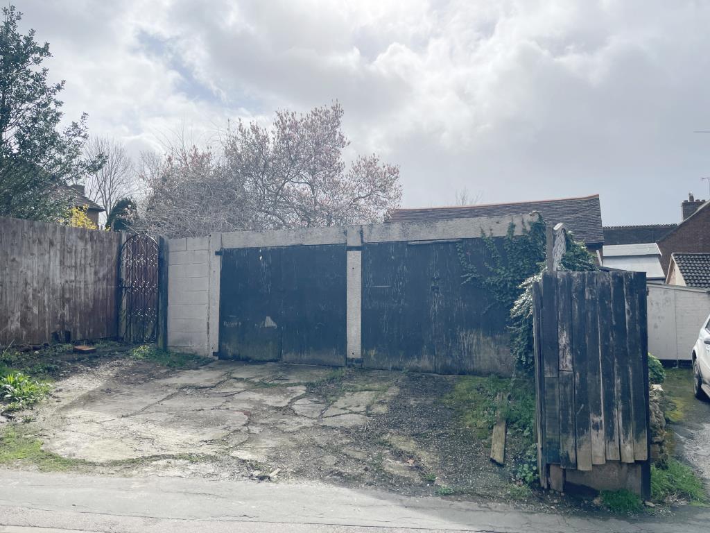 Retail And Residential Premises With Planning For Three Additional Flats At Rear