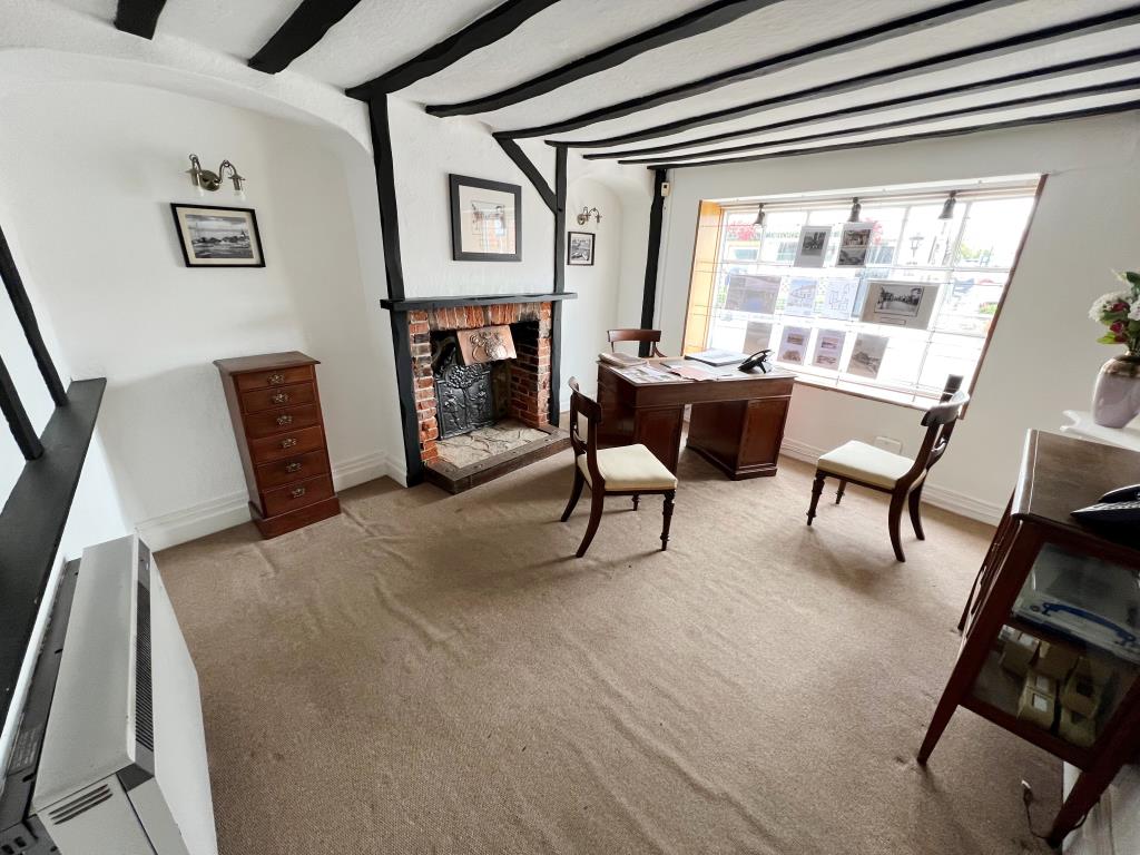 Freehold Building Close To The Harbour With Planning For Residential Conversion