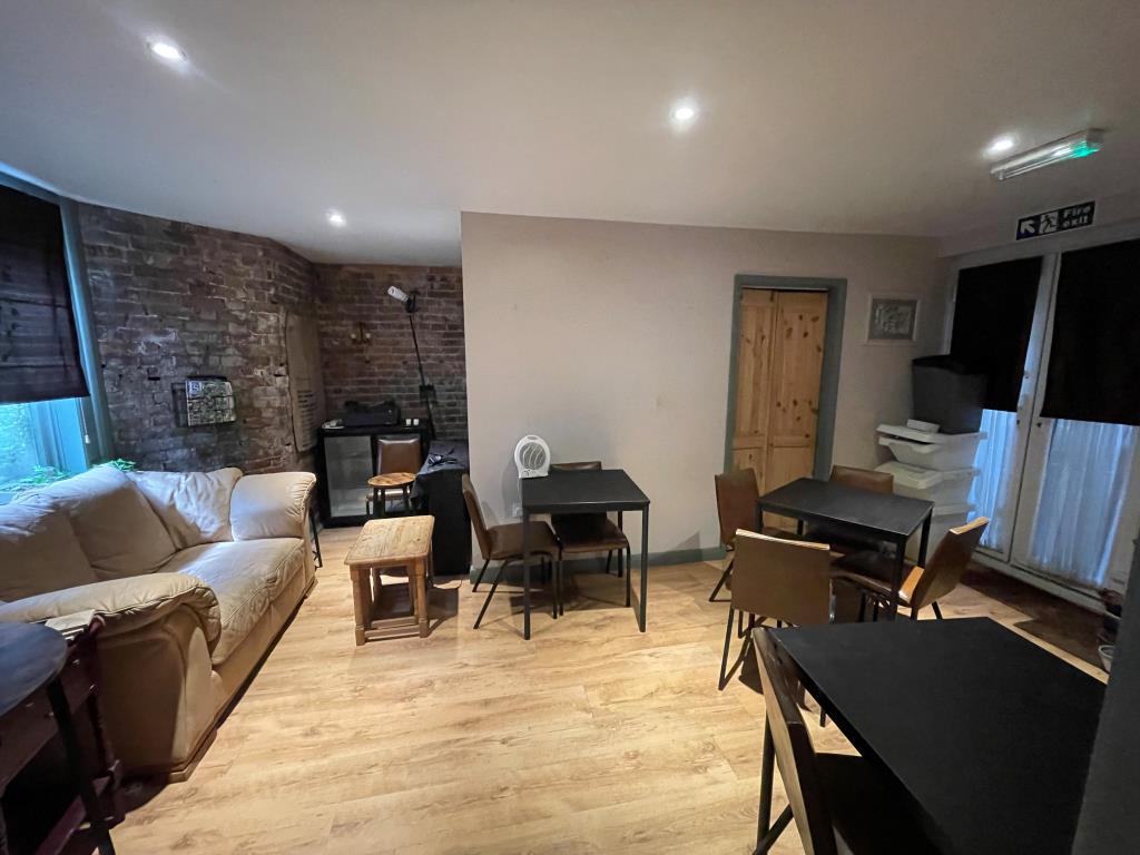 Mixed Use Investment - Two Shops, Four Flats And Garage With Potential