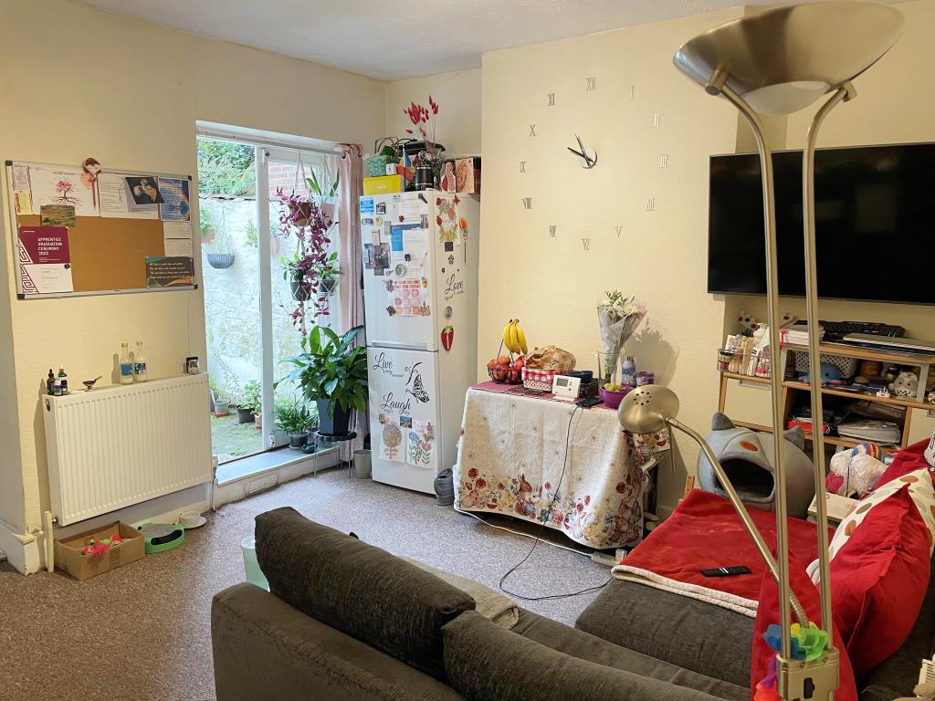 Patio Flat For Investment In City Centre