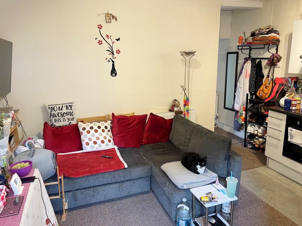 Patio Flat For Investment In City Centre