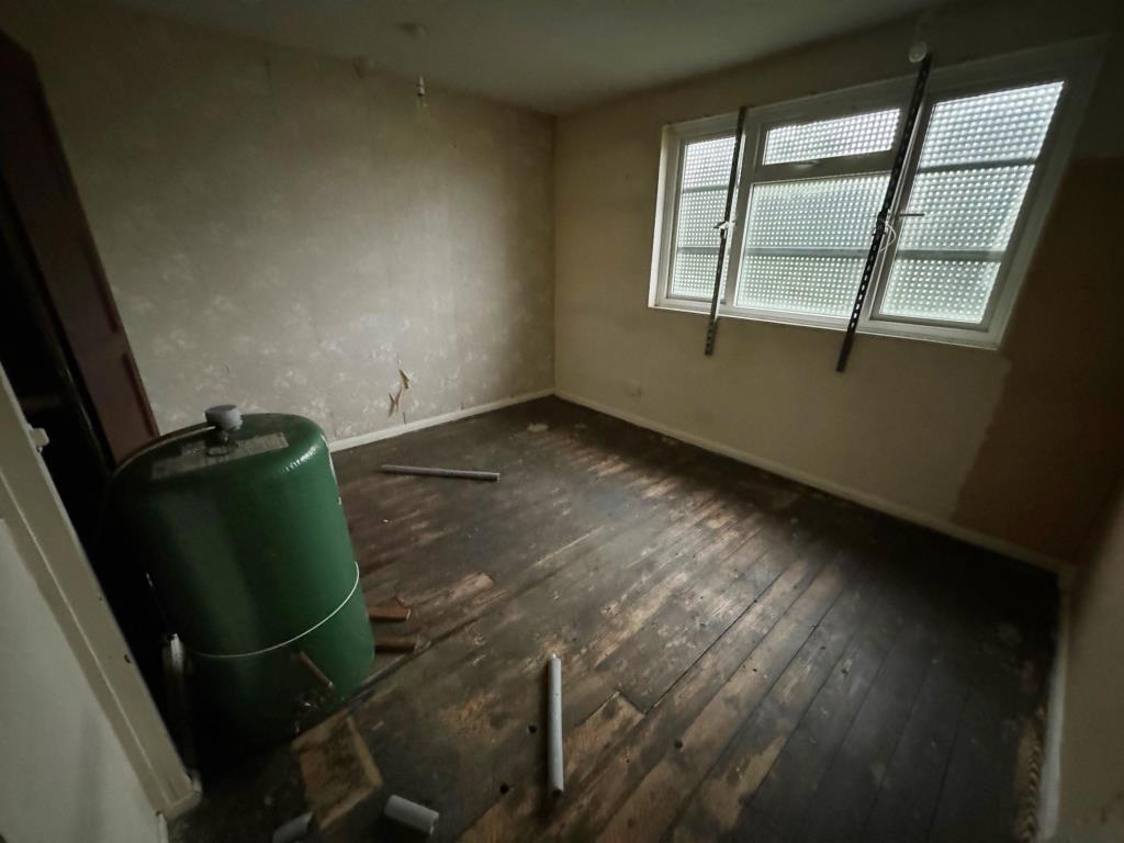 Three-Bedroom House For Improvement And Repair