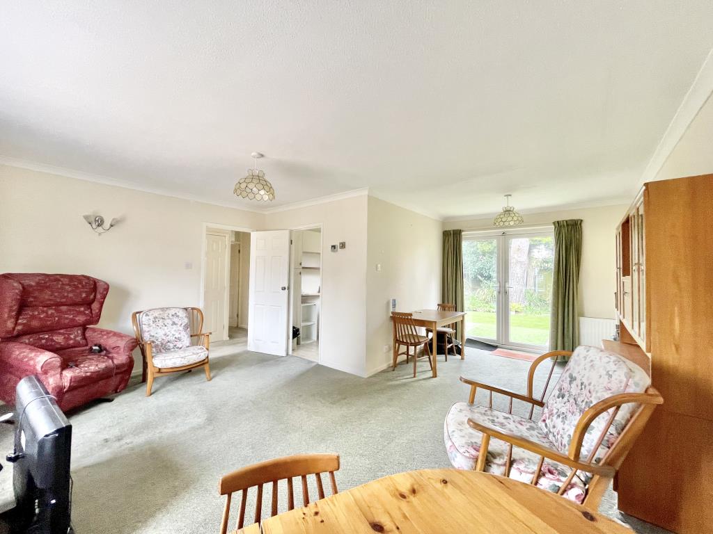 Bungalow For Improvement In Attractive Location
