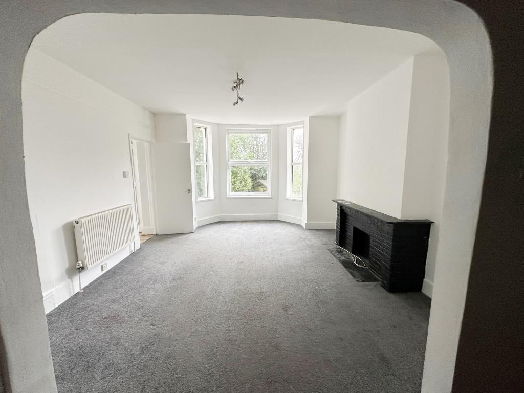 One-Bedroom Flat With Private Entrance
