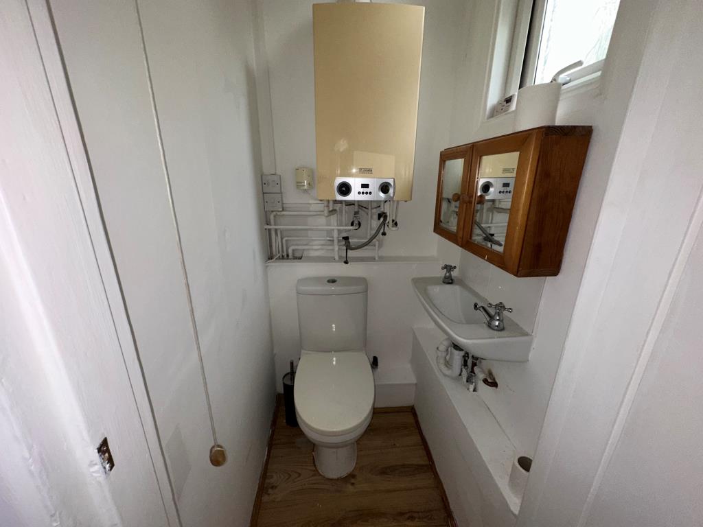 One-Bedroom Flat With Private Entrance
