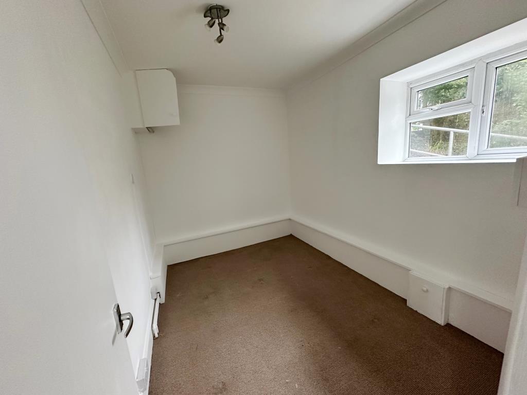 One-Bedroom Flat With Private Entrance