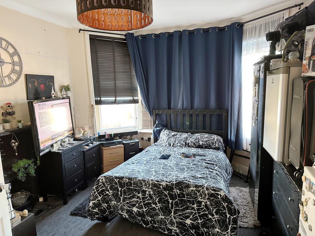 Six-Bedroom Semi-Detached House Currently Arranged As A Hmo