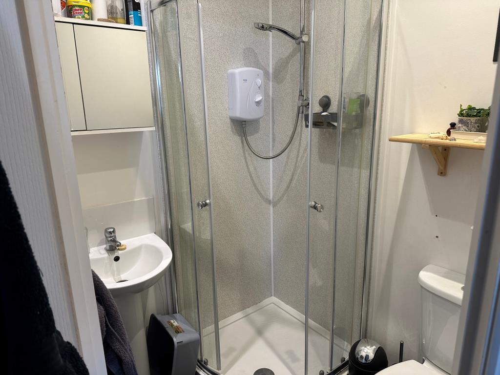 Six-Bedroom Semi-Detached House Currently Arranged As A Hmo