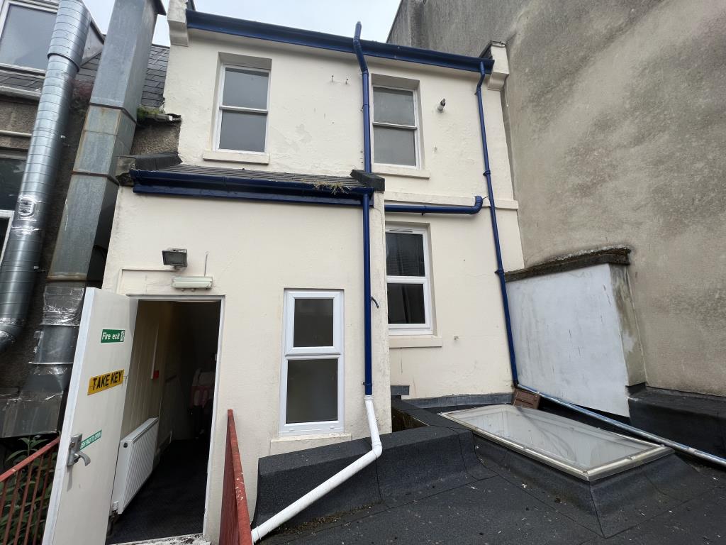 Commercial Building With Planning Permission Granted For Two Flats To The Upper Floor And Further Potential