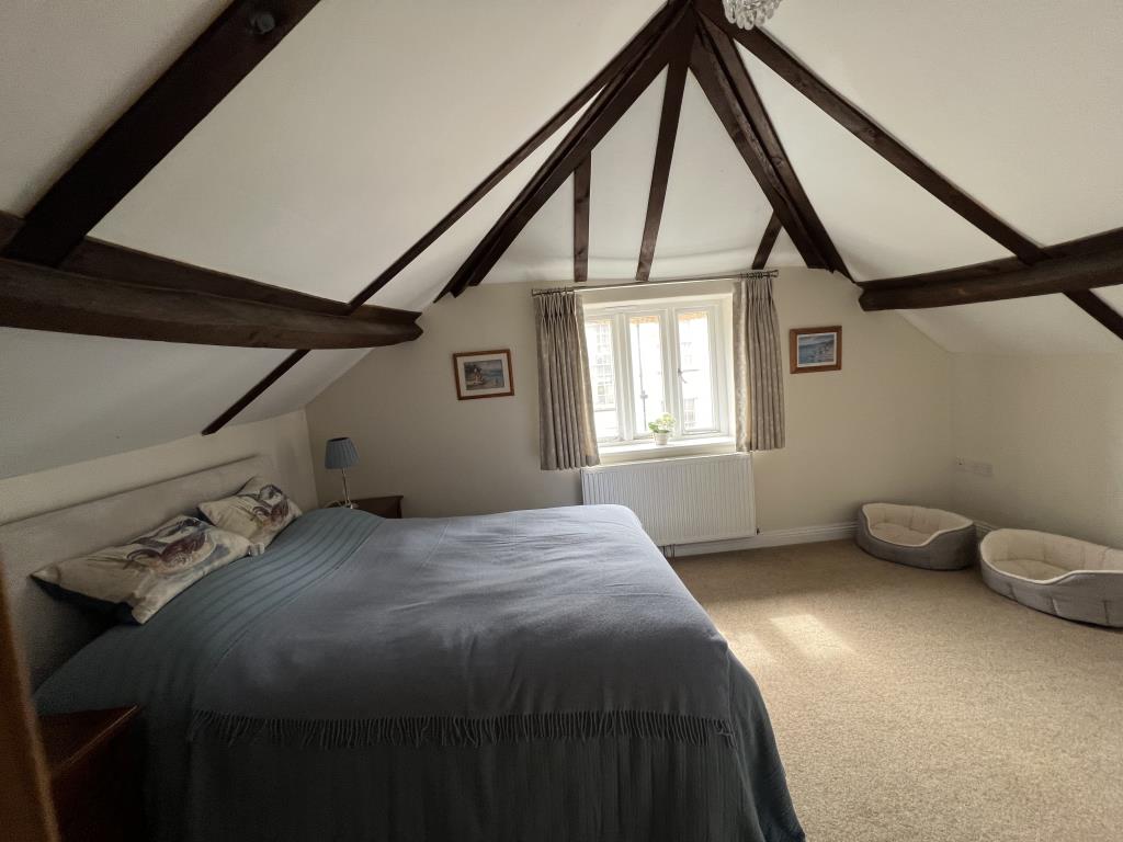 Refurbished Character Cottage Close To The Sea