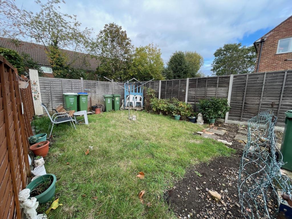 Two-Bedroom Upper Maisonette For Improvement With Garage And Garden