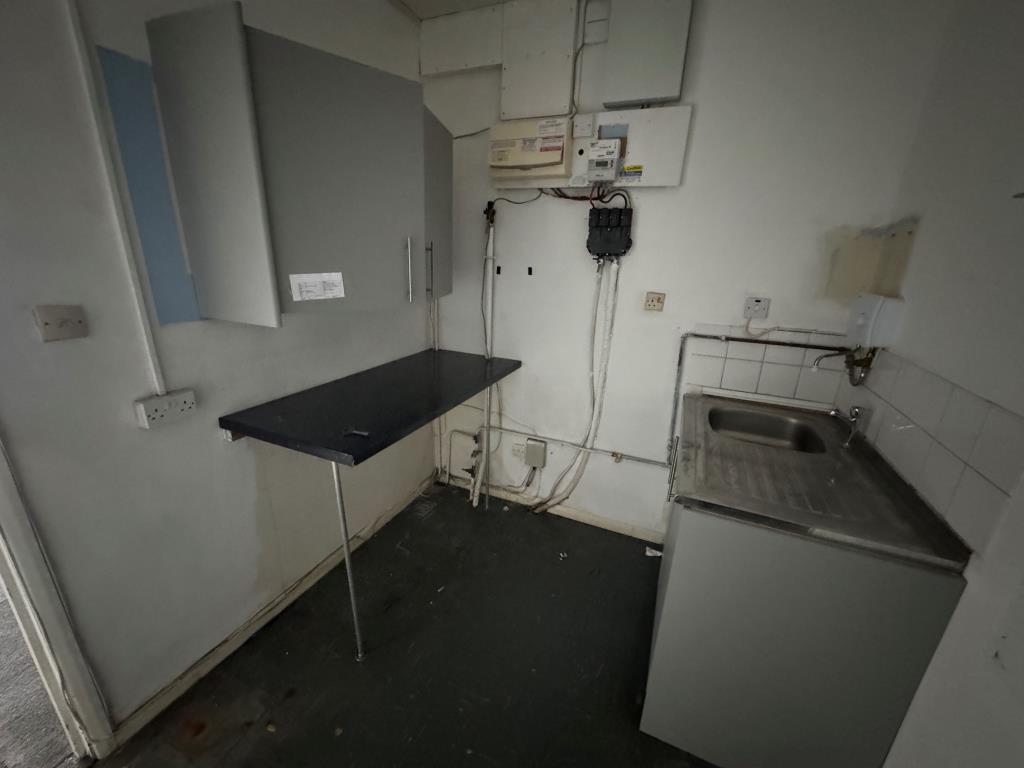 Vacant Ground Floor Retail Unit Plus Residential Ground Rent