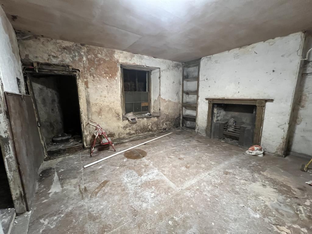 Commercial Building With Planning For Two Flats To The Upper Floors And Further Potential