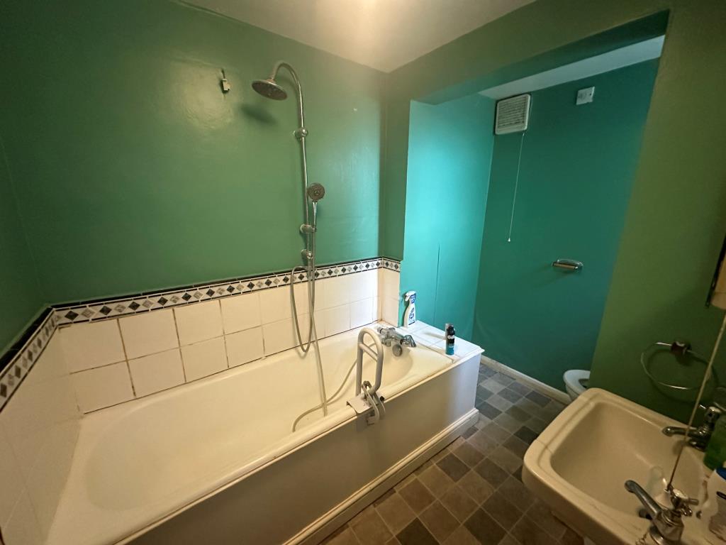 Four-Bedroom House For Refurbishment
