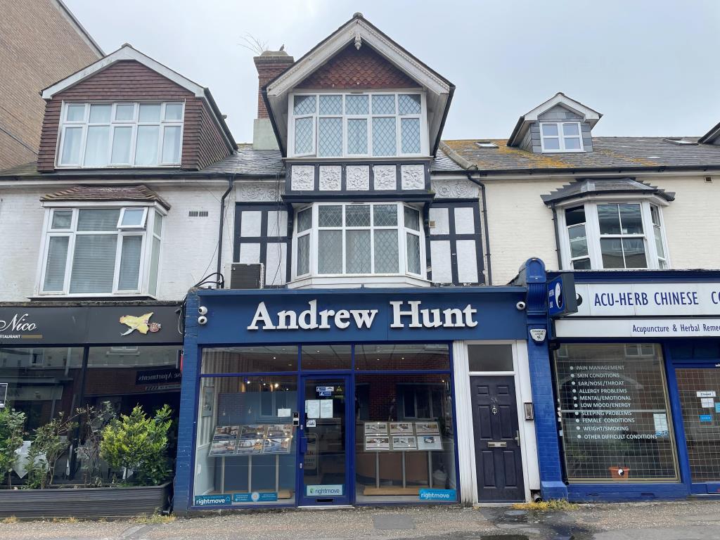Freehold Shop And Flat With Upper Parts