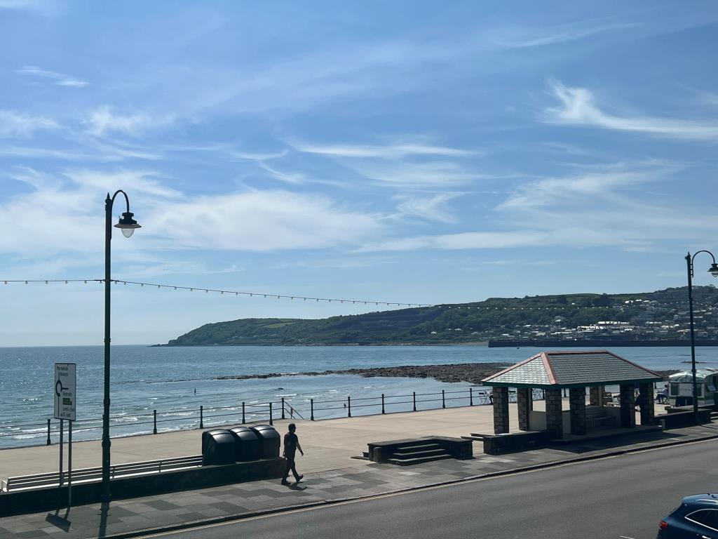 Commercial Property With Three Self-Contained Letting Units Enjoying Sea Views