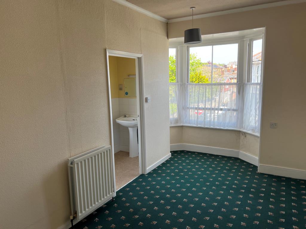 Town Centre Six-Bedroom House With Potential