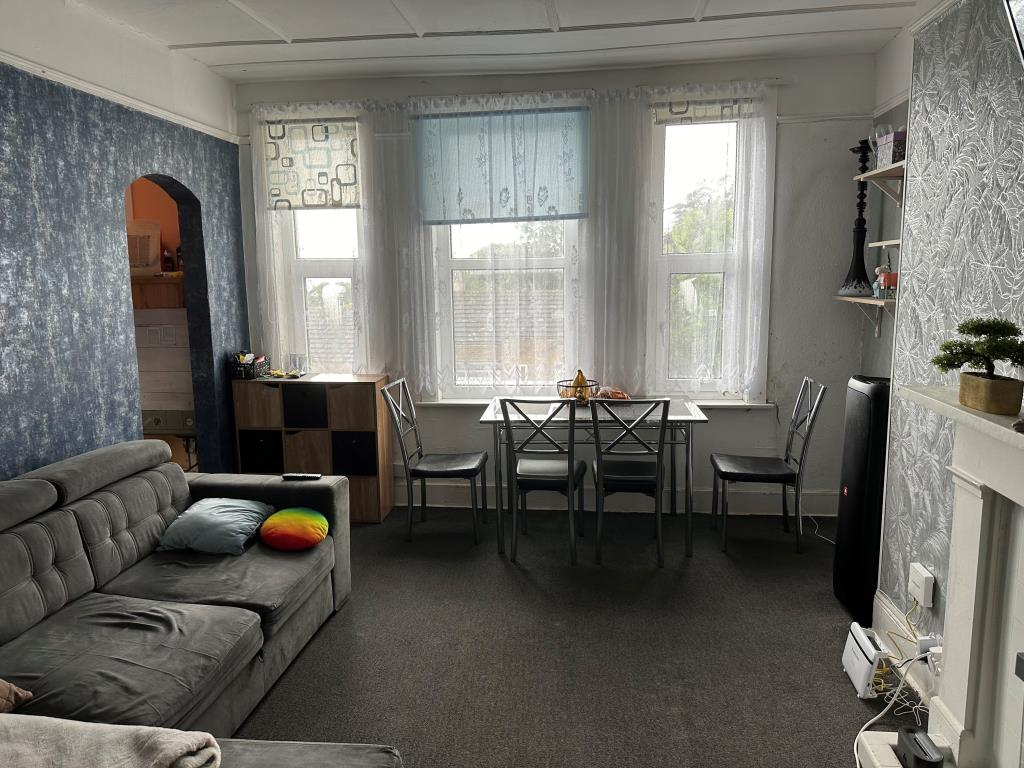 Block Of Five Flats For Investment