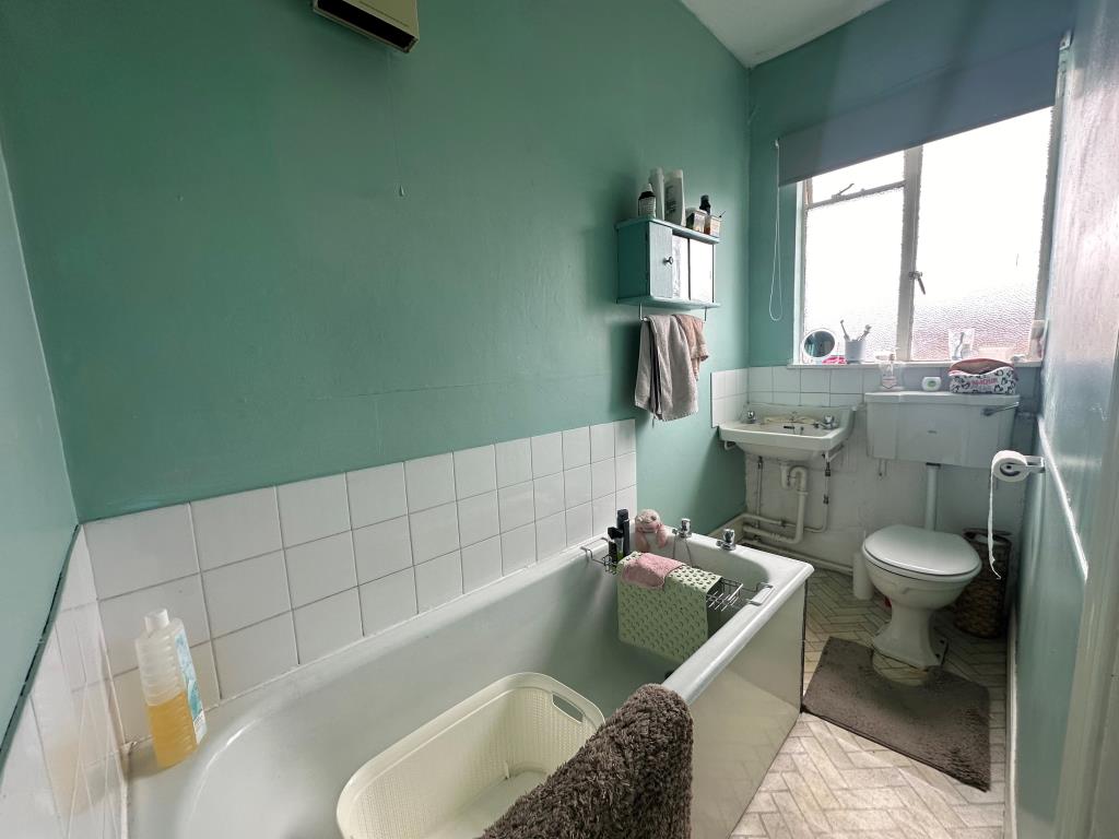 Three-Bedroom Maisonette For Investment