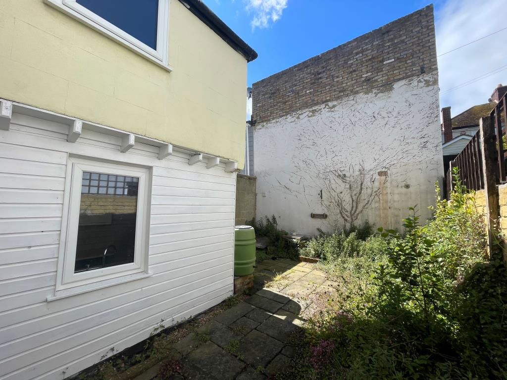 Two-Bedroom Semi-Detached In Good Location