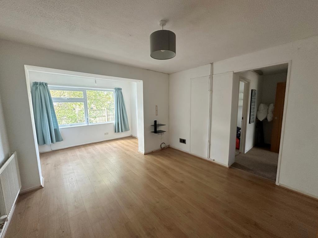 End-Terrace House Close To University